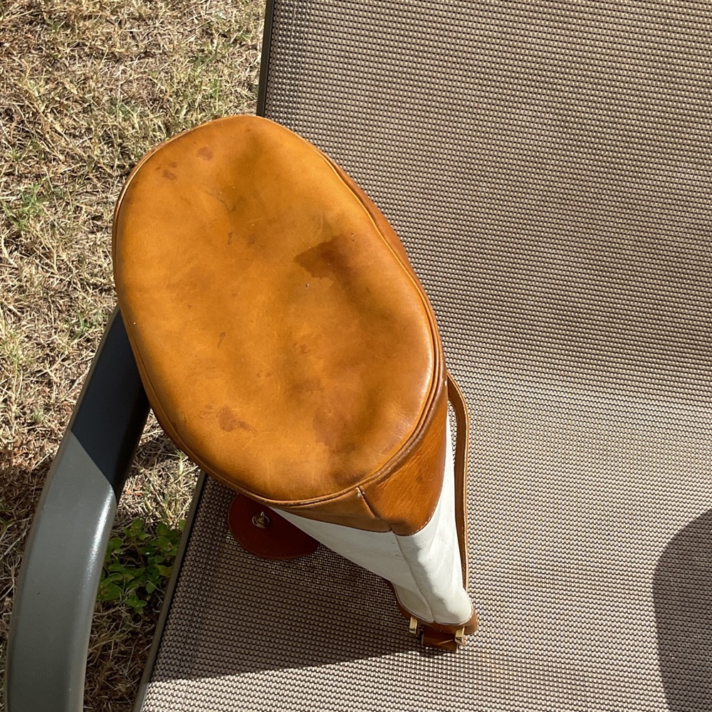 Gucci Elegant Tan and Cream shoulder Bag - Picture 8 of 12